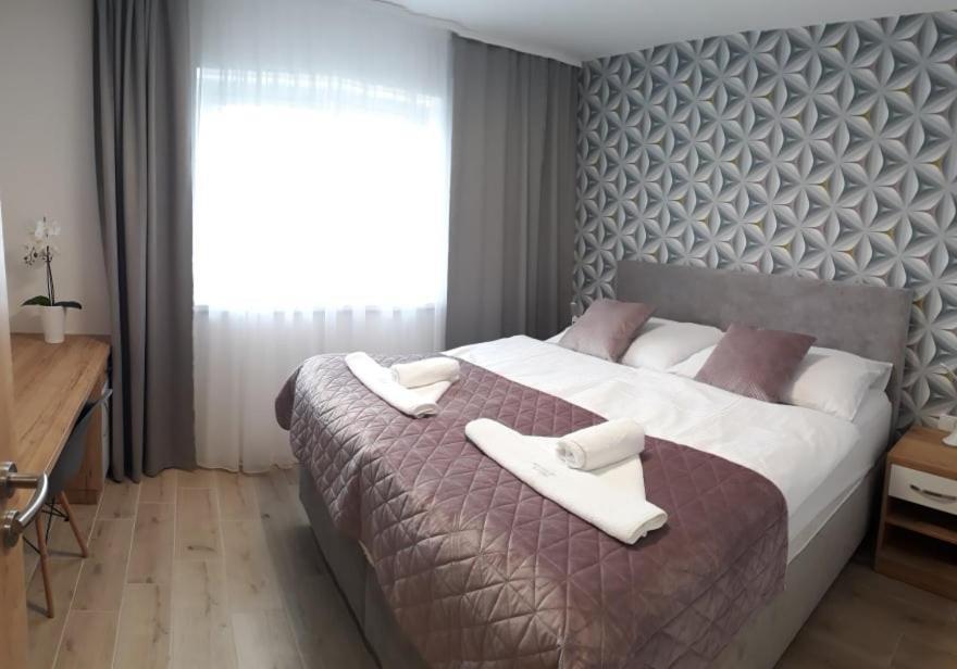 Apartmanovy Dum Na Kolonade Lednice Buitenkant foto