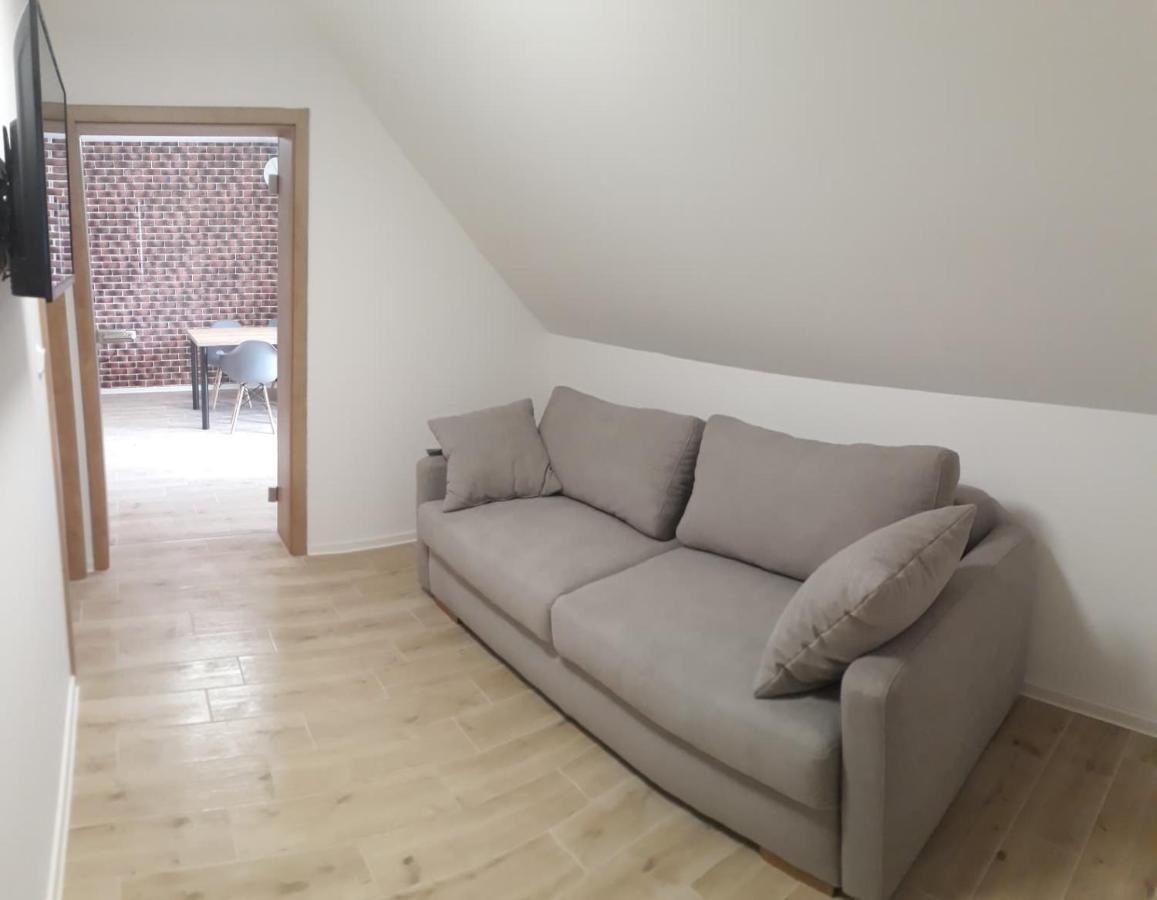 Apartmanovy Dum Na Kolonade Lednice Buitenkant foto